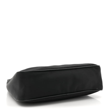 Prada Nylon Re-Edition 2005 Shoulder Bag Black 4 of 18