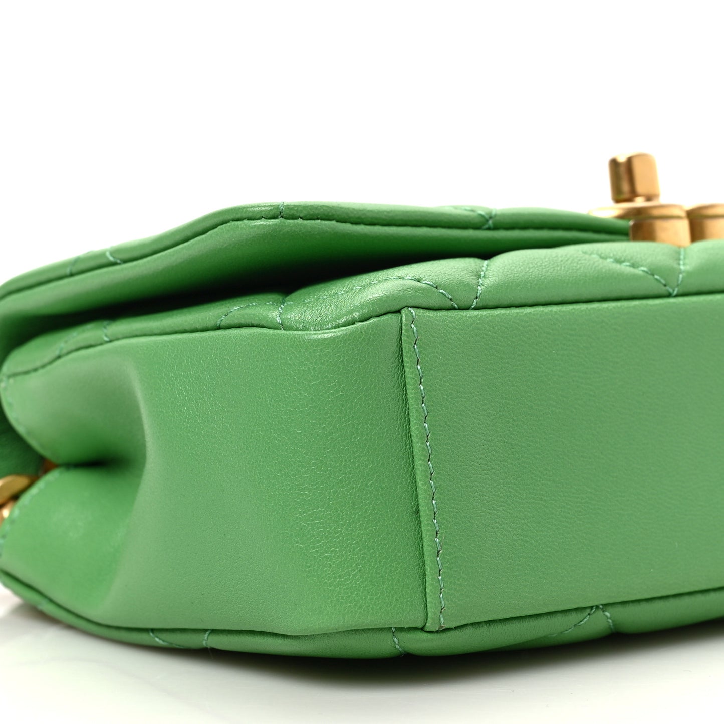Shiny Lambskin Small Chain Is More Flap Green