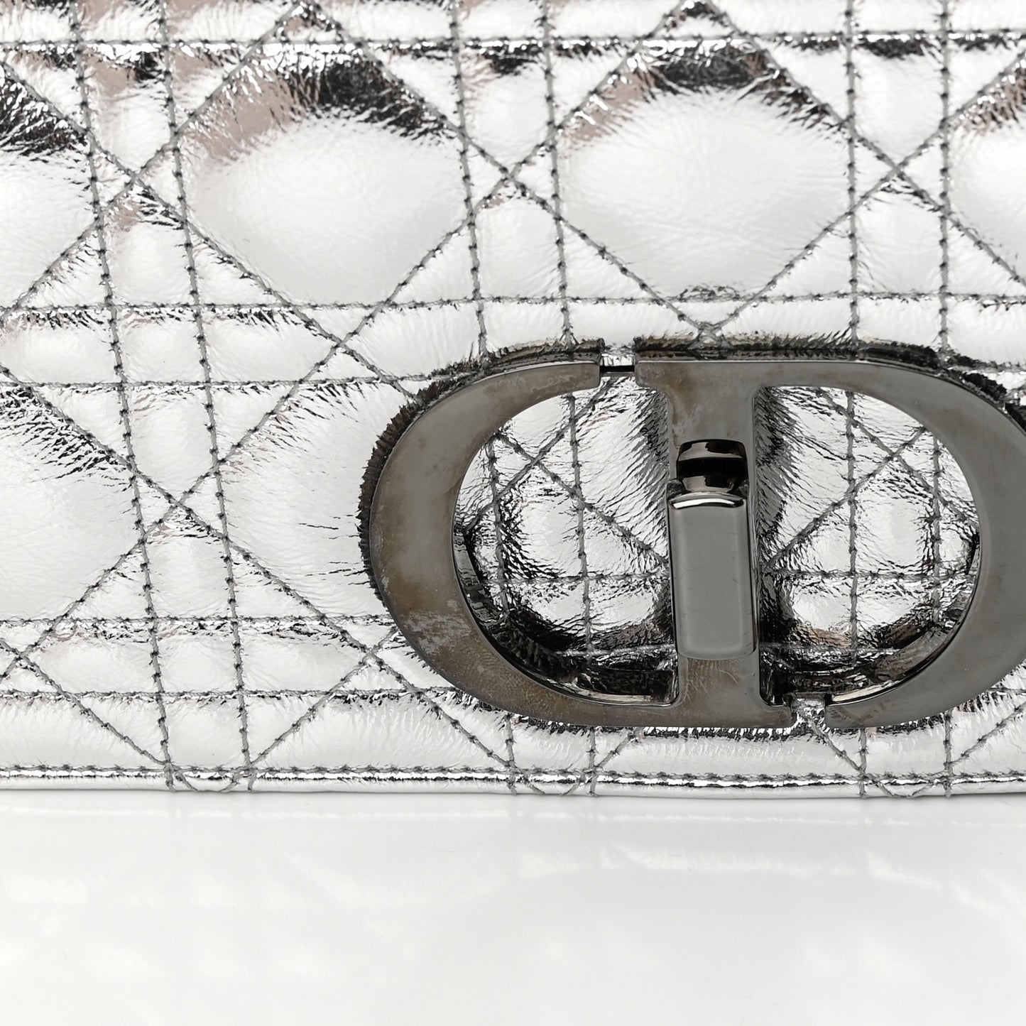 Metallic Calfskin Cannage Medium Caro Bag Argent
