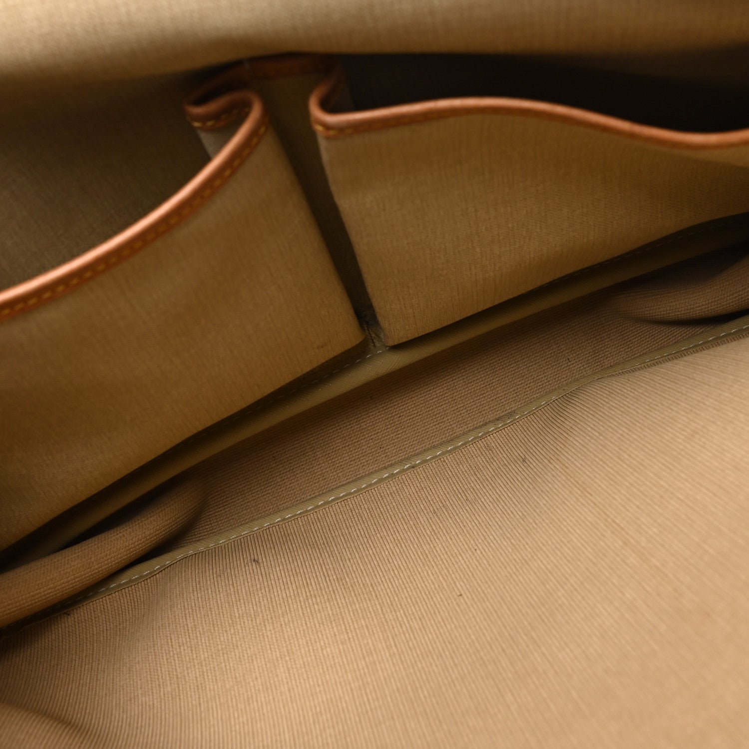 Louis Vuitton Monogram Reporter GM 5 of 9