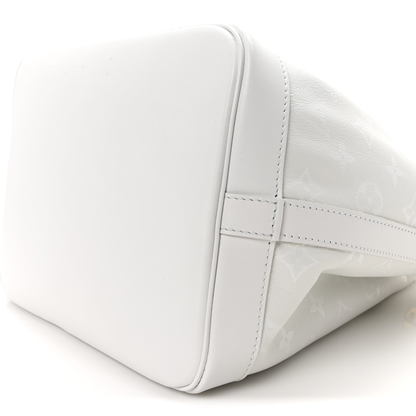 X SUN YITIAN Calfskin Monogram Petit Noe White