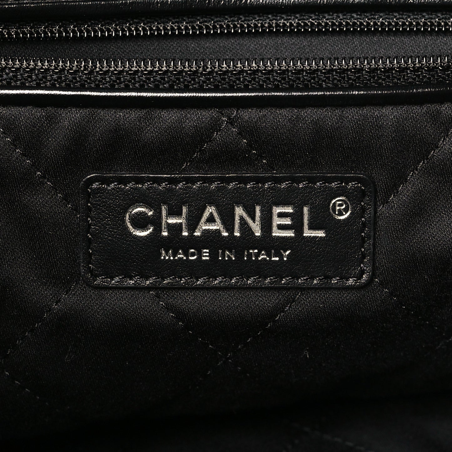 Shiny Calfskin Quilted Large Chanel 22 So Black