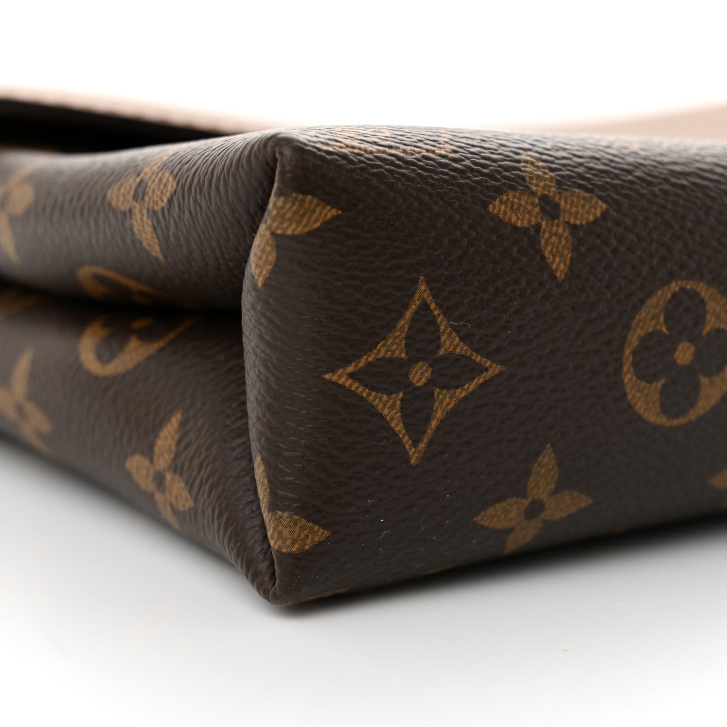 Monogram Pallas Chain Havane