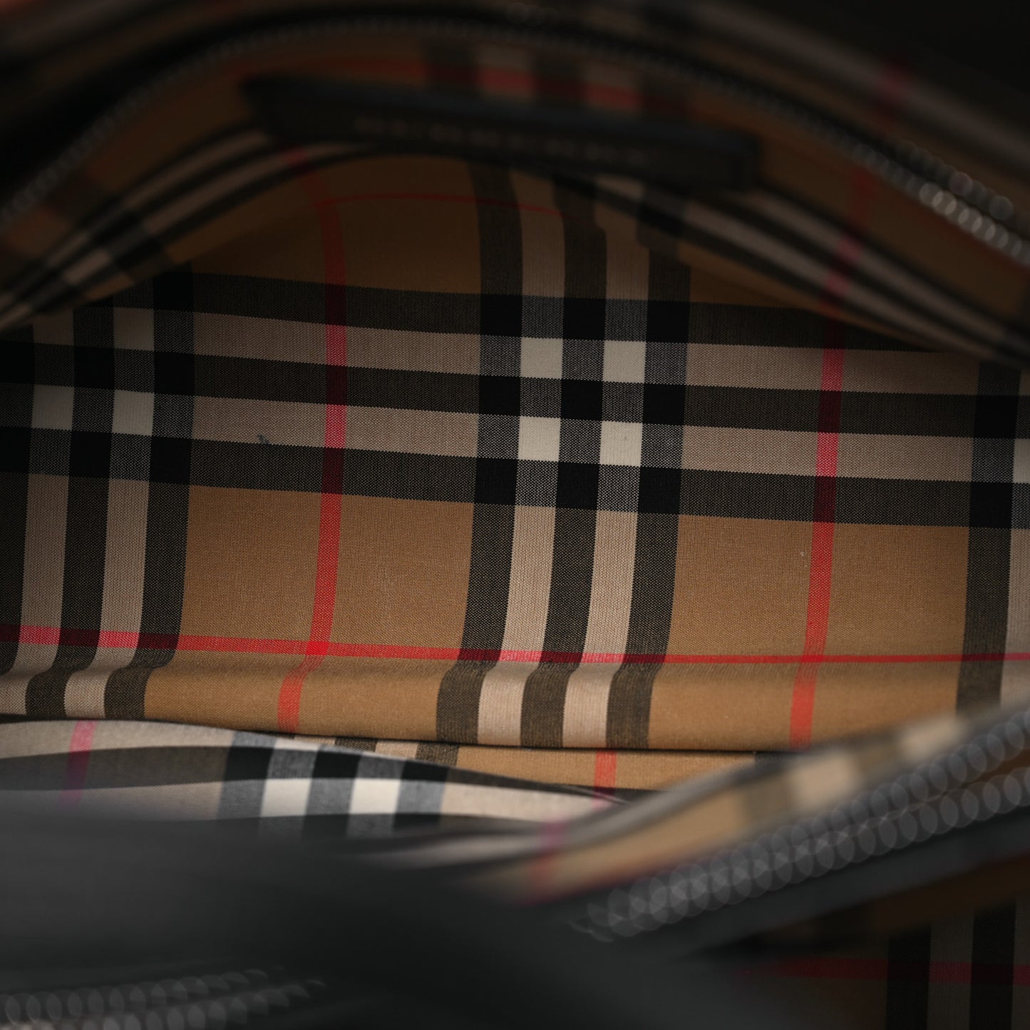 Derby Calfskin Vintage Check Medium Banner Tote Black
