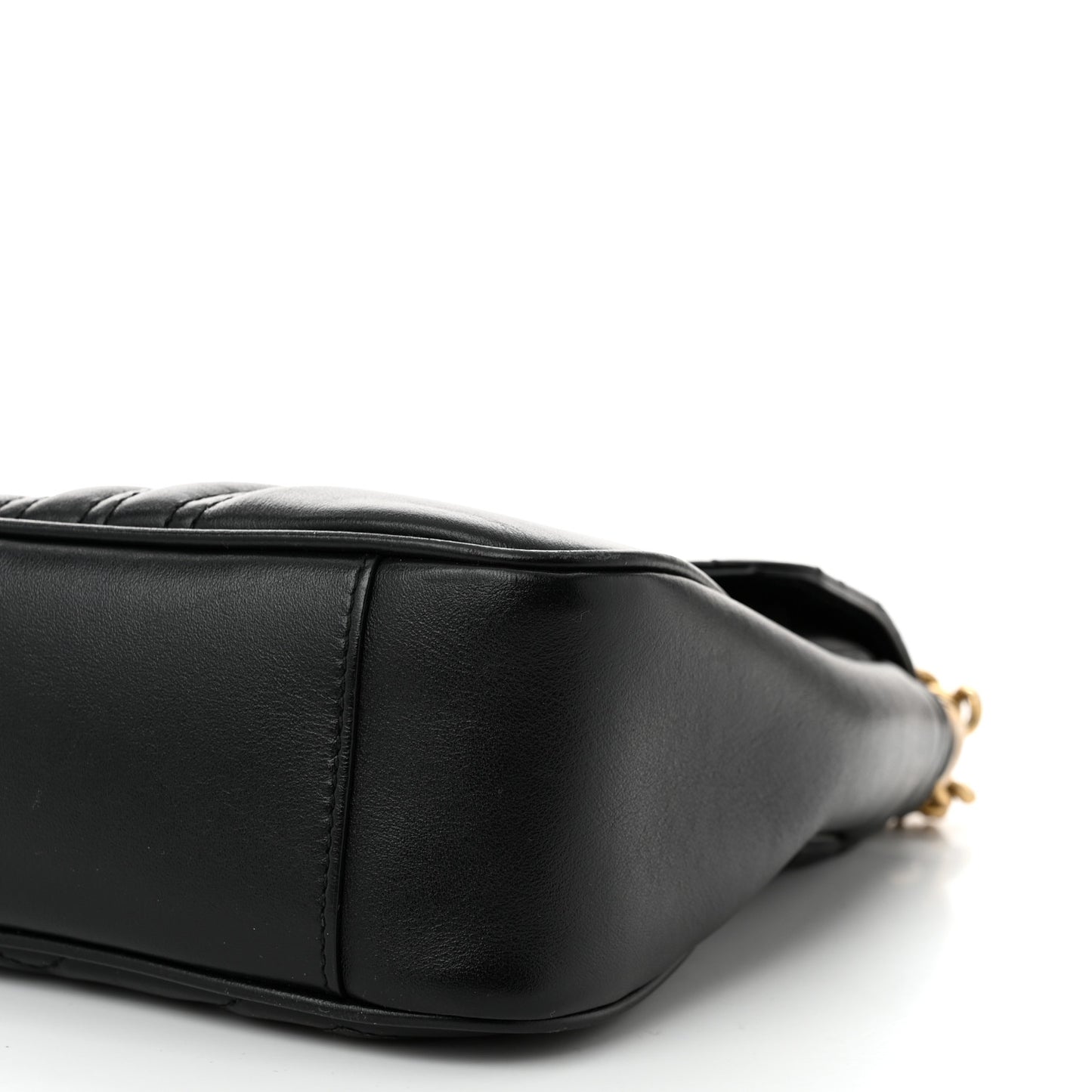 Calfskin Matelasse Medium GG Marmont Shoulder Bag Black