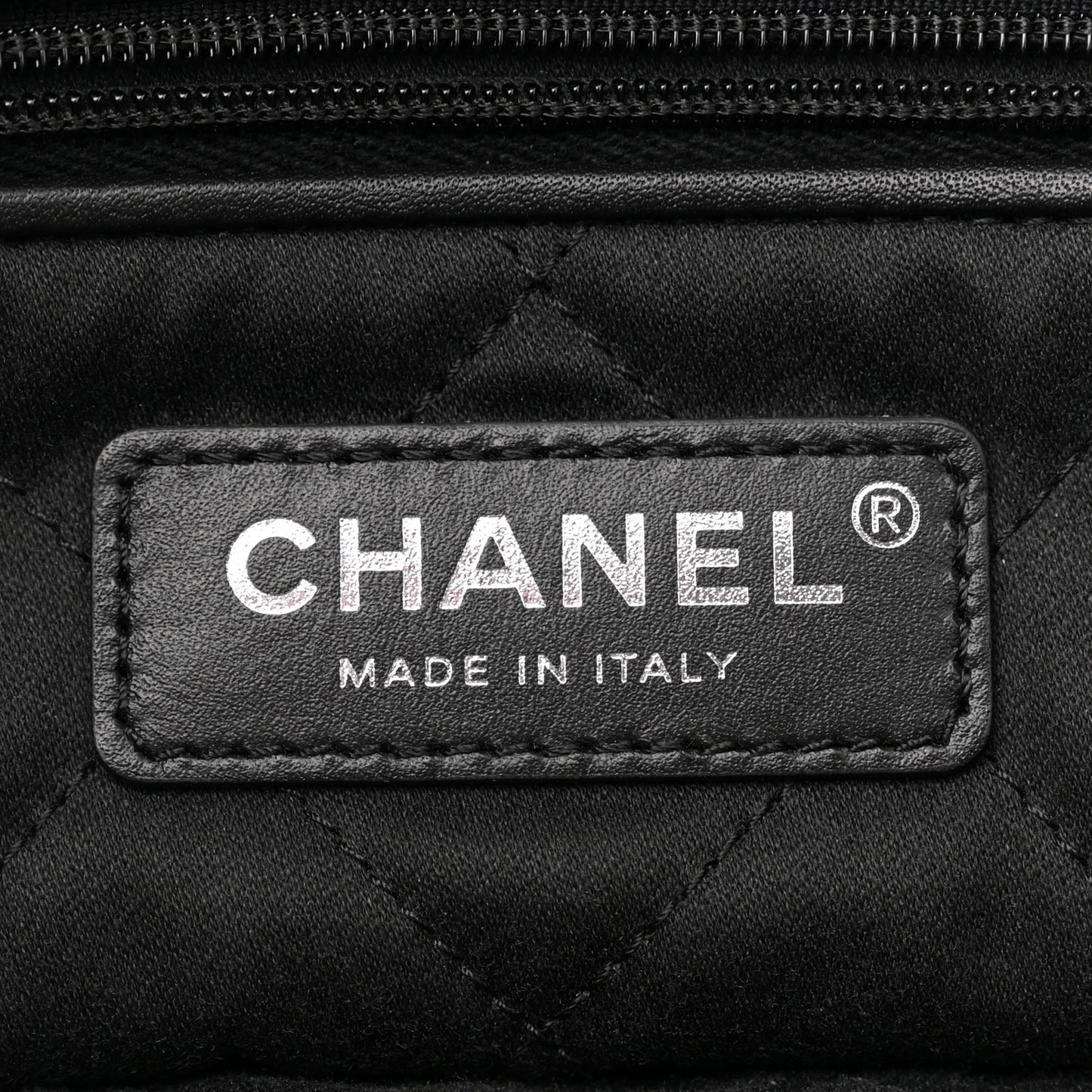 Shiny Calfskin Quilted Small Chanel 22 Black