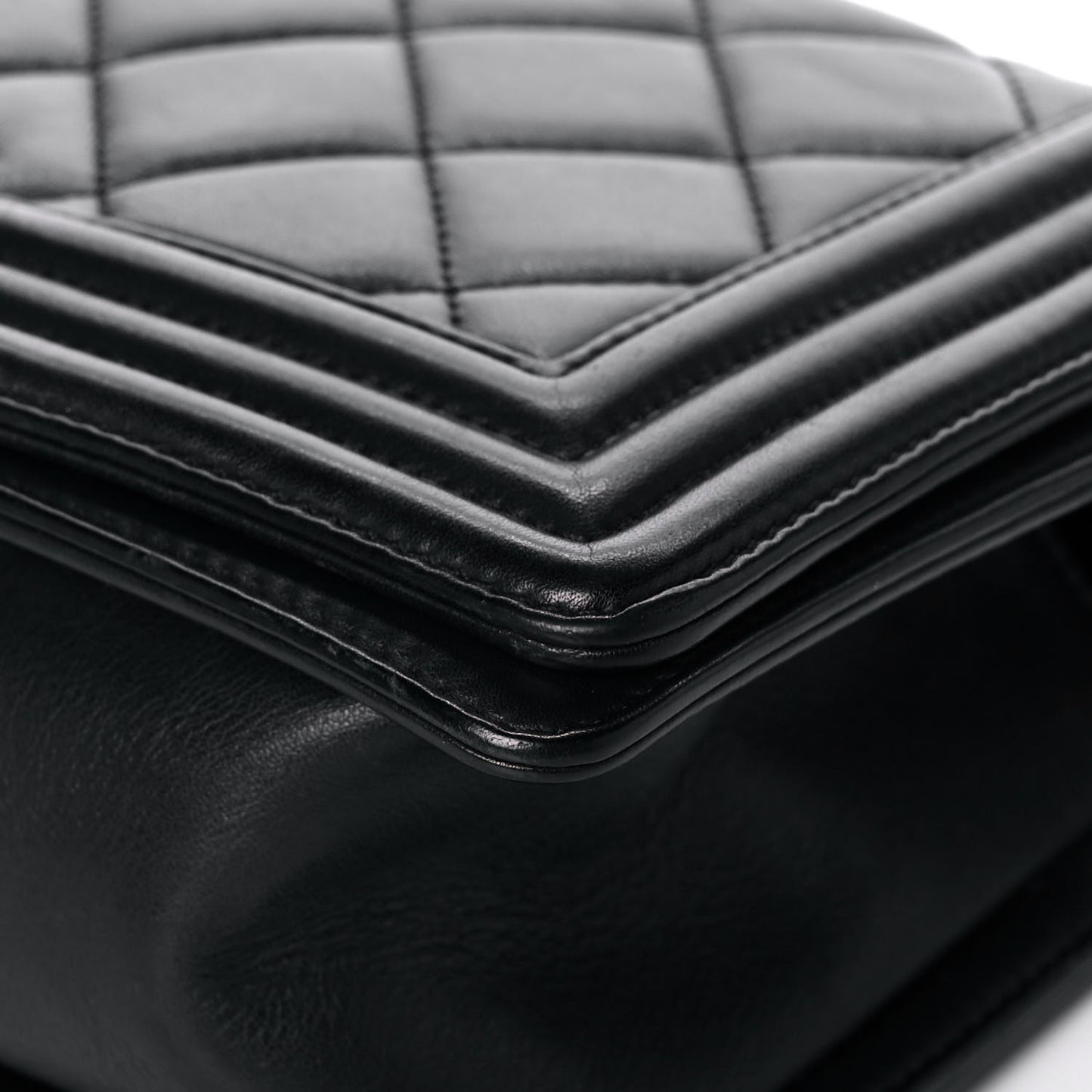 Lambskin Quilted Small Boy Flap Black