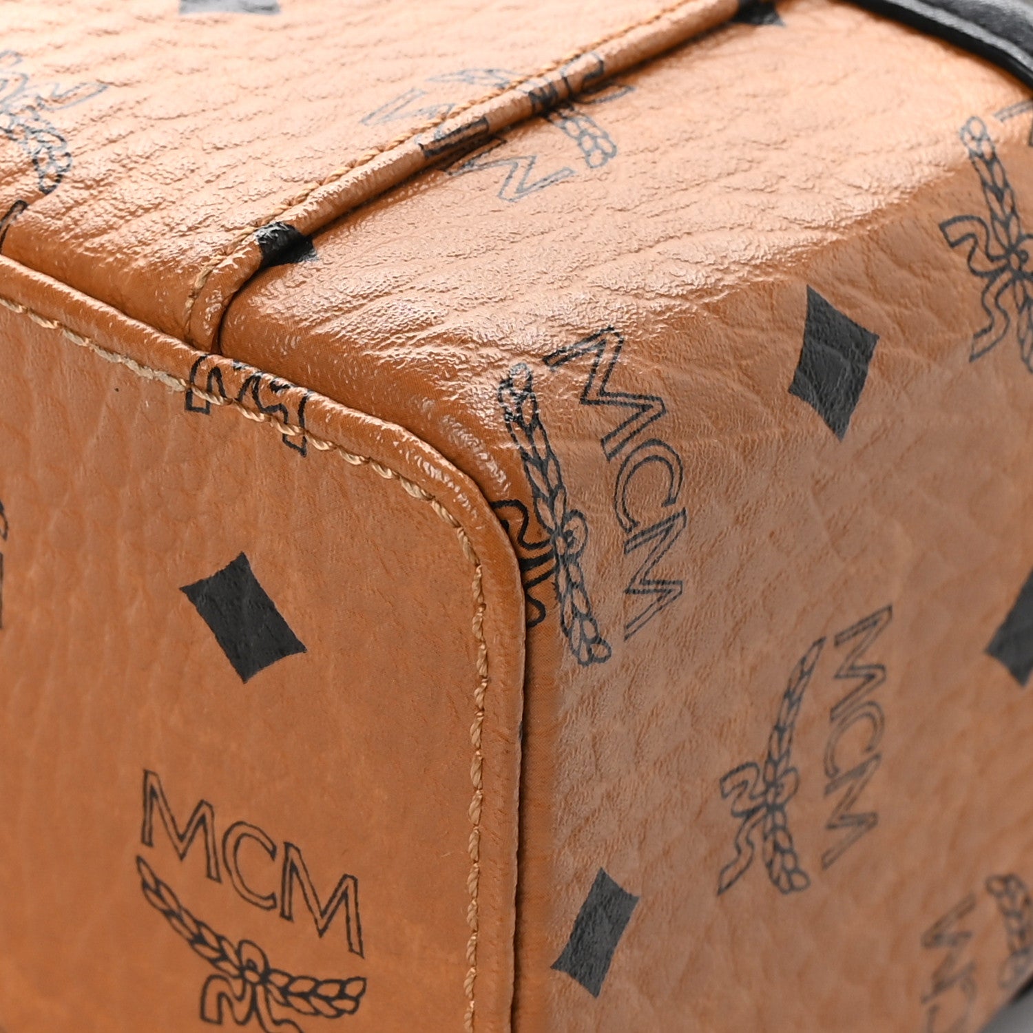 MCM Visetos Vanity Case Cognac Black 11 of 11