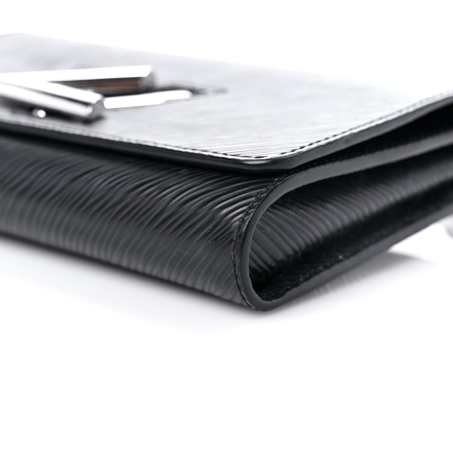Epi Twist Chain Wallet Black