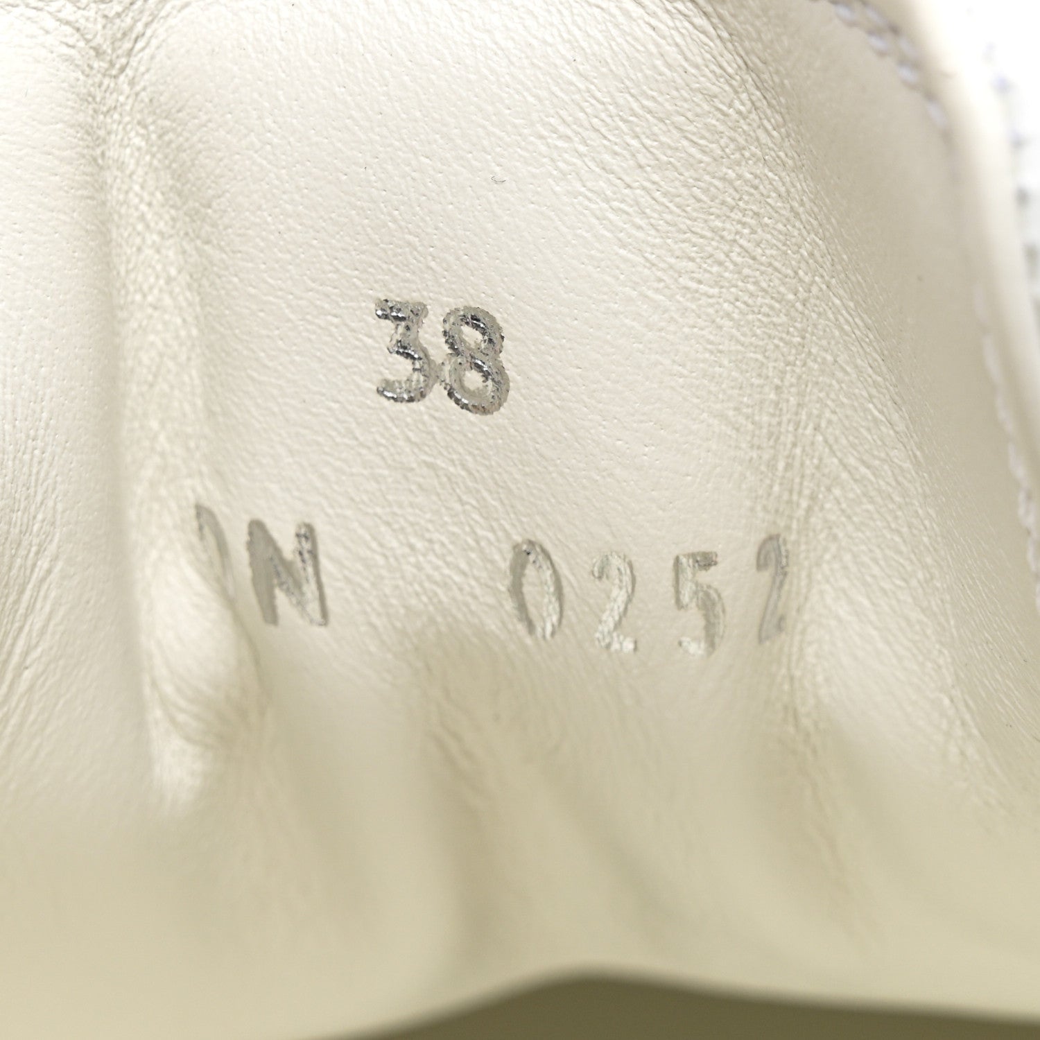 Givenchy Calfskin Band Logo Womens City Sport Sneakers 38 White Black 9 of 10