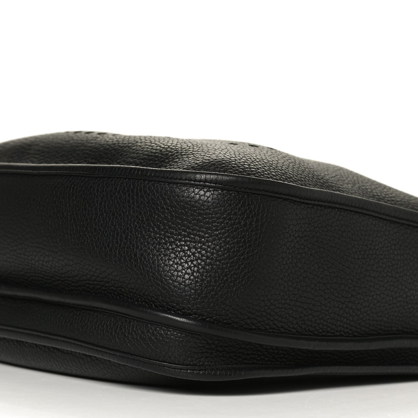 Taurillon Clemence Evelyne III PM Black