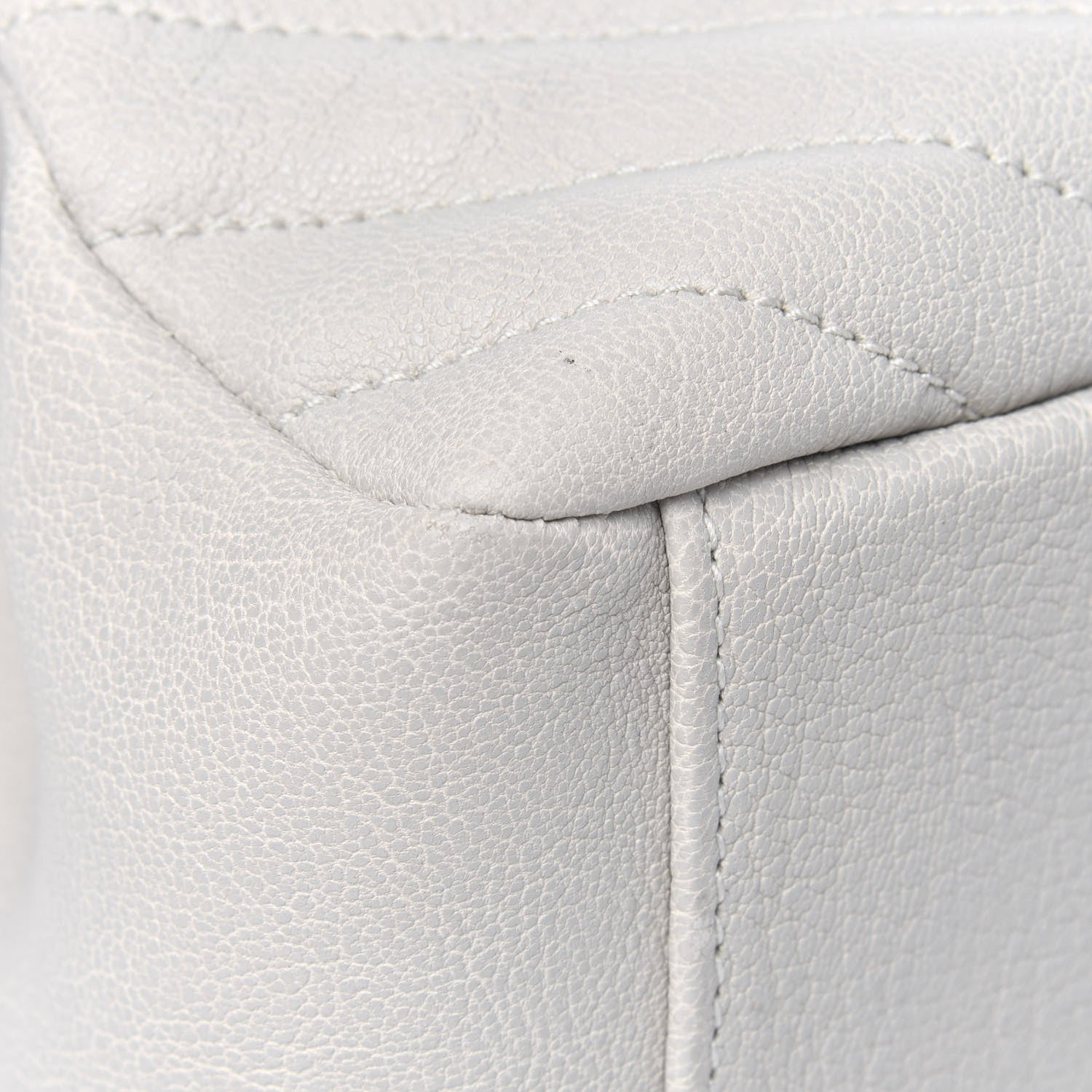 Saint Laurent Sheepskin Matelasse Chevron Monogram Medium College Bag Crema Soft 15 of 23