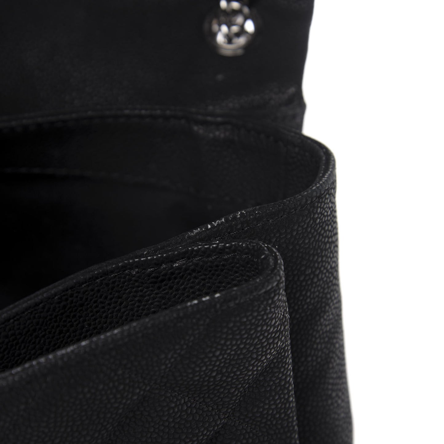 Iridescent Caviar Quilted Medium Lady Pearly Flap Black