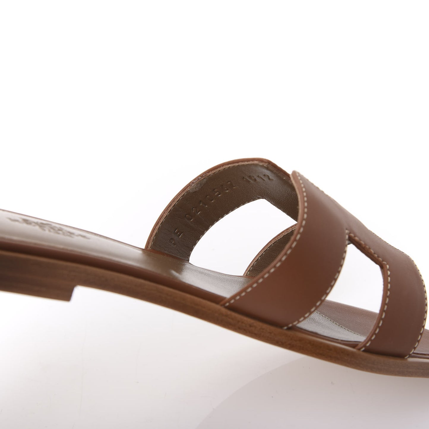 Box Calfskin Oran Sandals 37 Gold