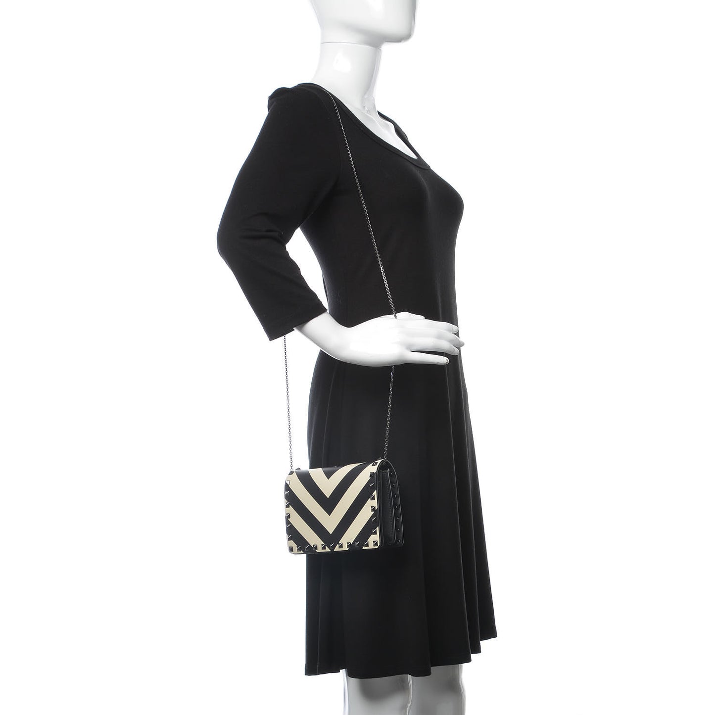 Vitello Chevron Rockstud Wallet on Chain Light Ivory Black