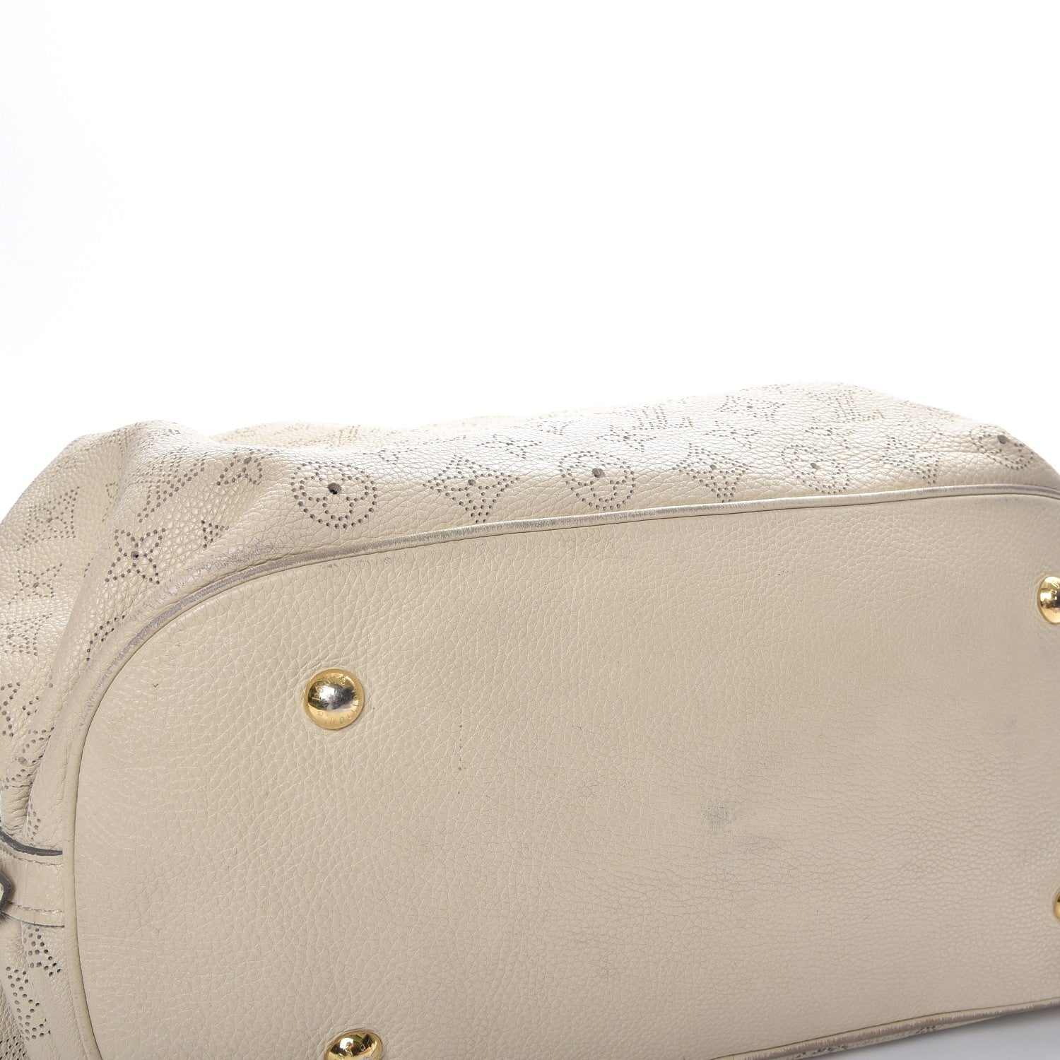 Louis Vuitton Mahina XL Ivory 11 of 17