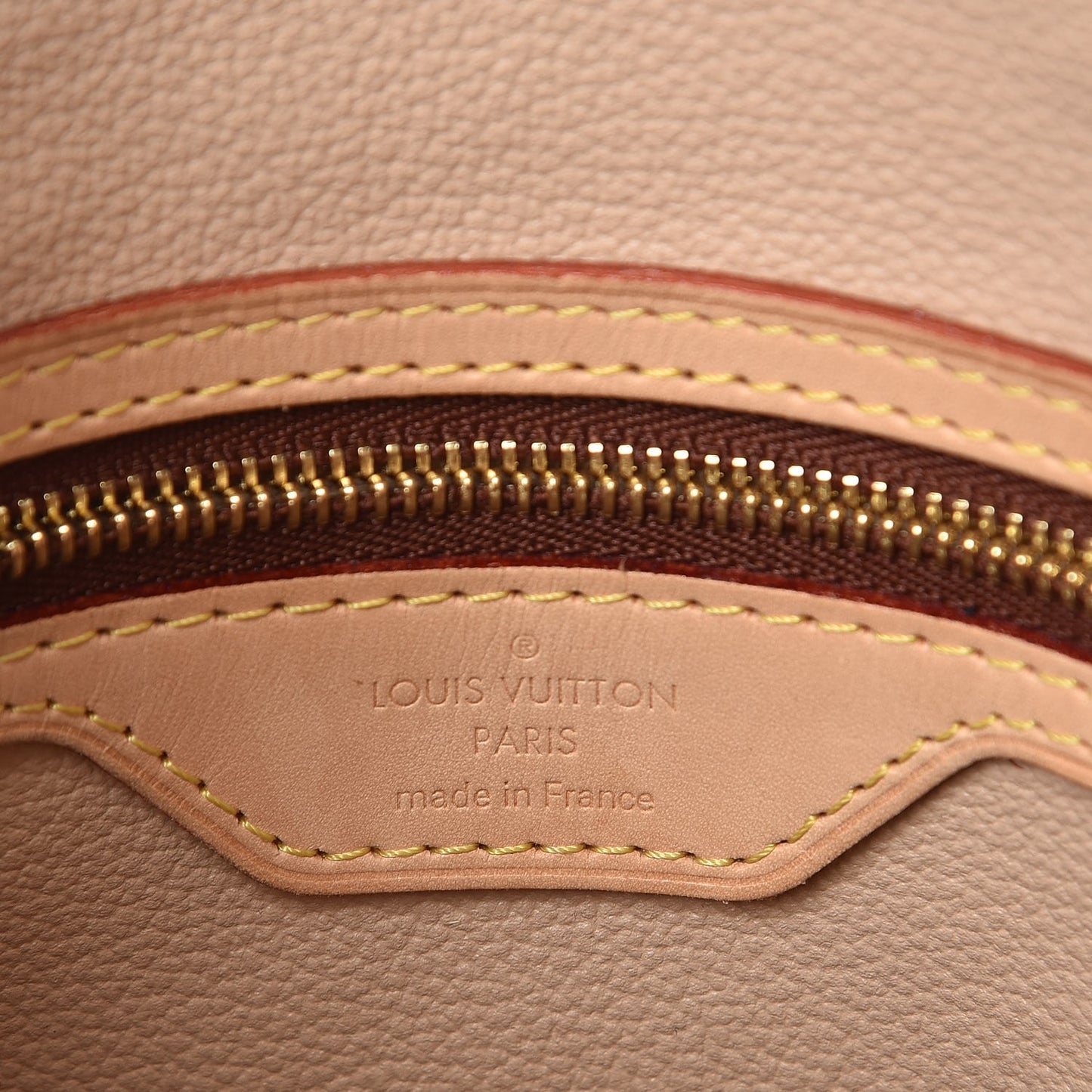 Monogram Petit Bucket 23
