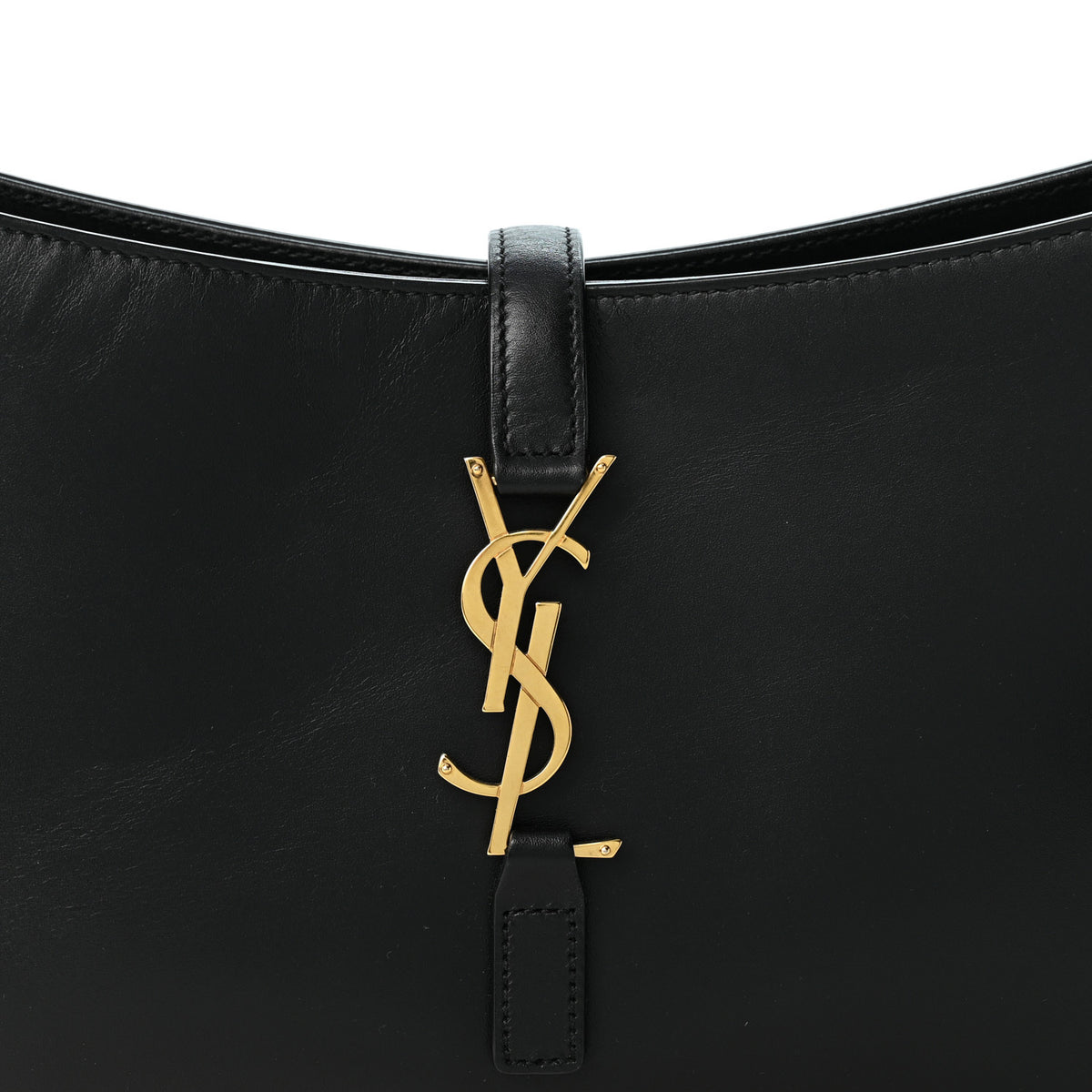 Smooth Calfskin Le 5 A 7 Hobo Black