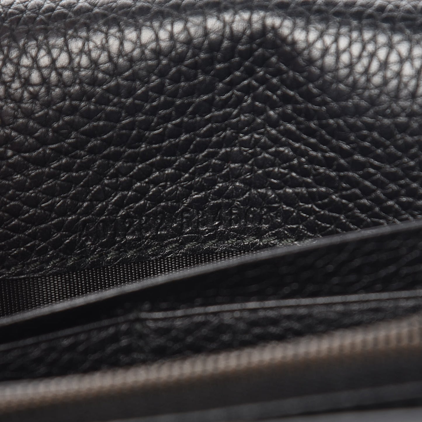Calfskin GG Marmont Chain Wallet Black