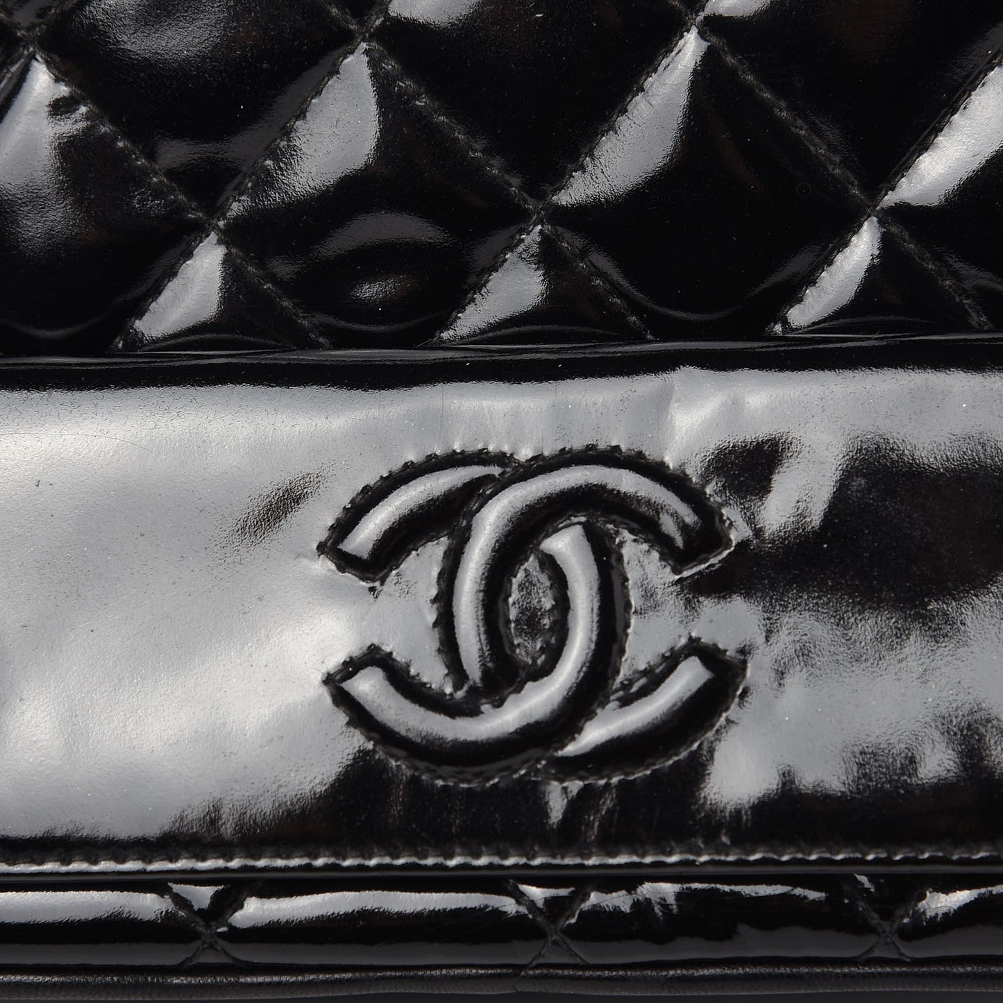Patent Quilted Tassel Camera Case Black