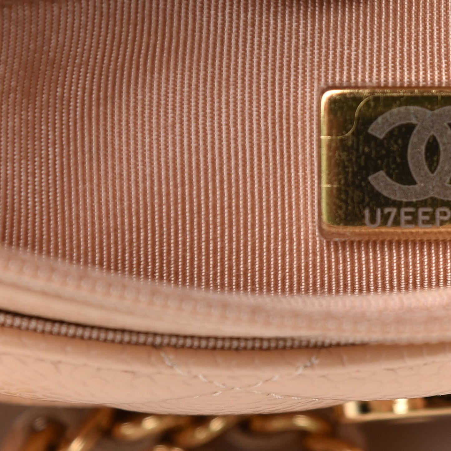 Caviar Quilted Wallet On Chain WOC Beige