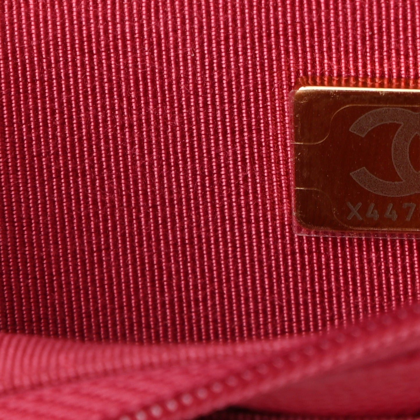 Caviar Quilted Wallet On Chain WOC Dark Pink