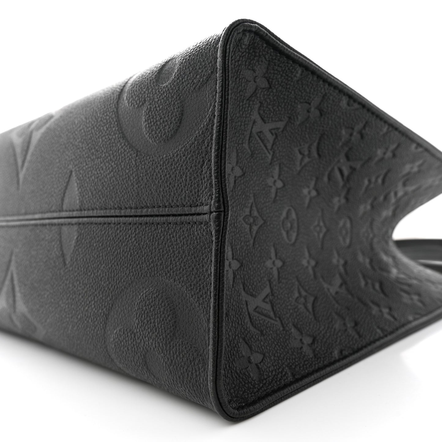Empreinte Monogram Giant Onthego MM Black