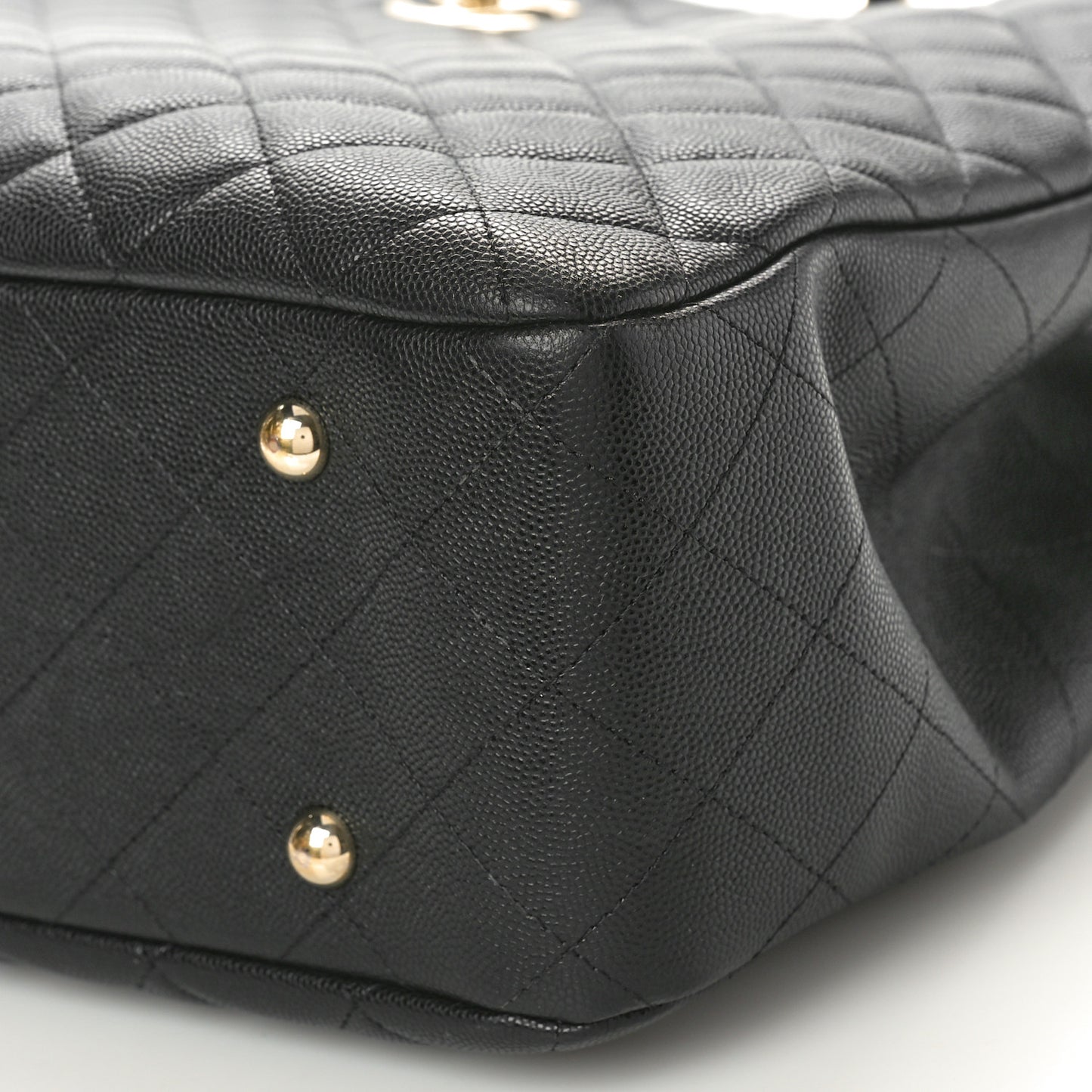 Caviar Quilted Large CC Shopping Tote Black