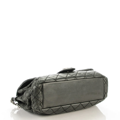 Chanel Iridescent Calfskin Large Coco Daily Flap Black 4 of 7