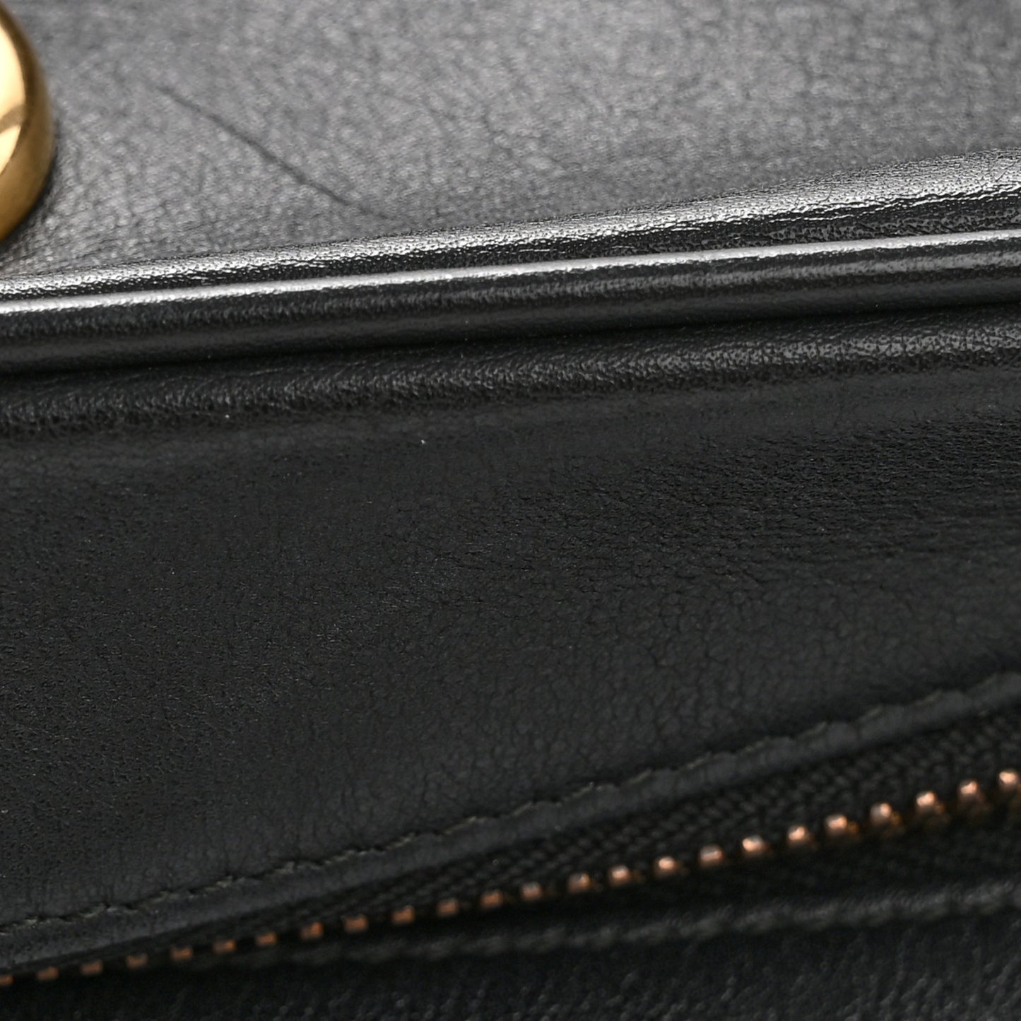 Calfskin Matelasse Medium GG Marmont Chain Shoulder Bag Black