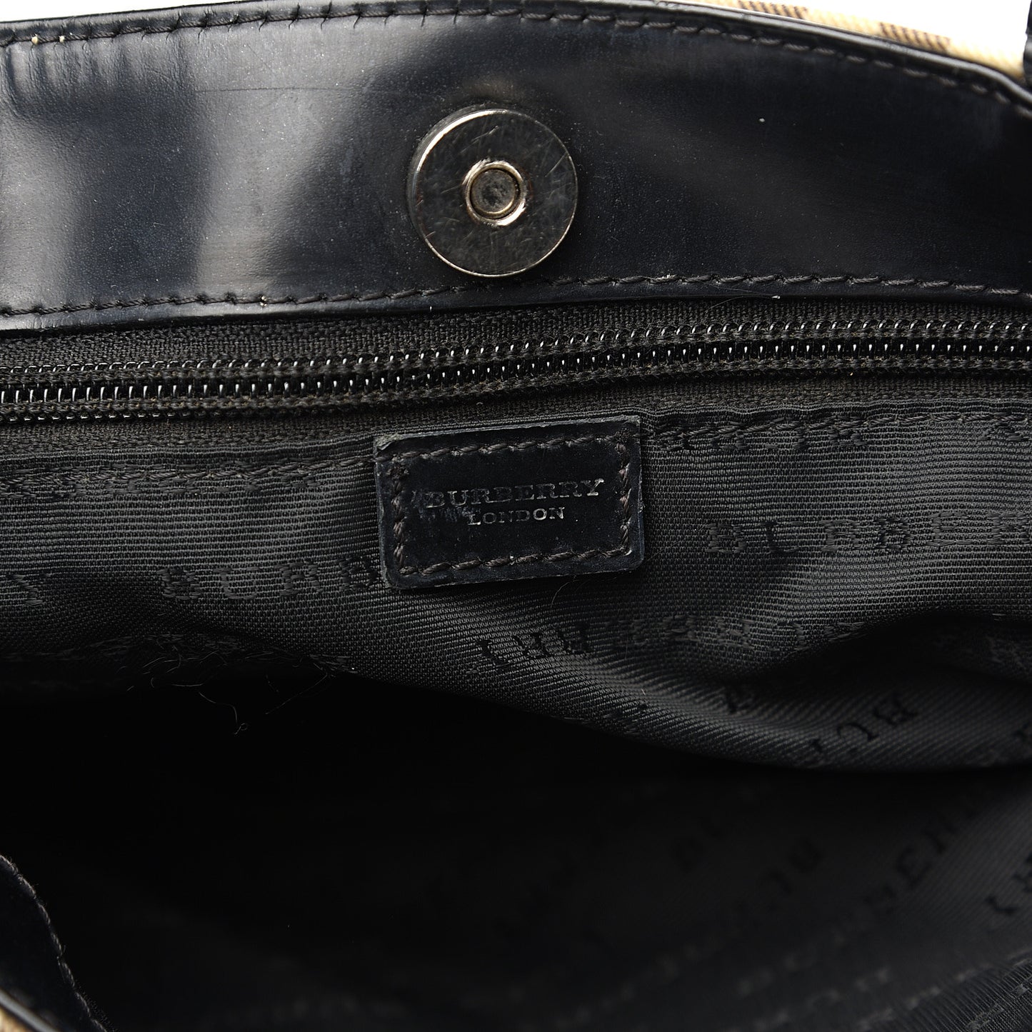 House Check Medium Tote Black