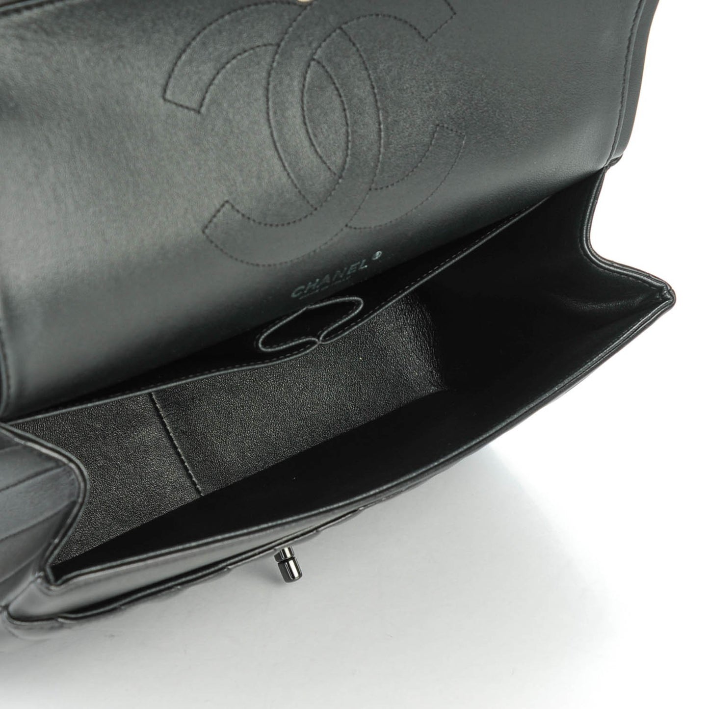 Lambskin Chevron Quilted Jumbo Double Flap So Black
