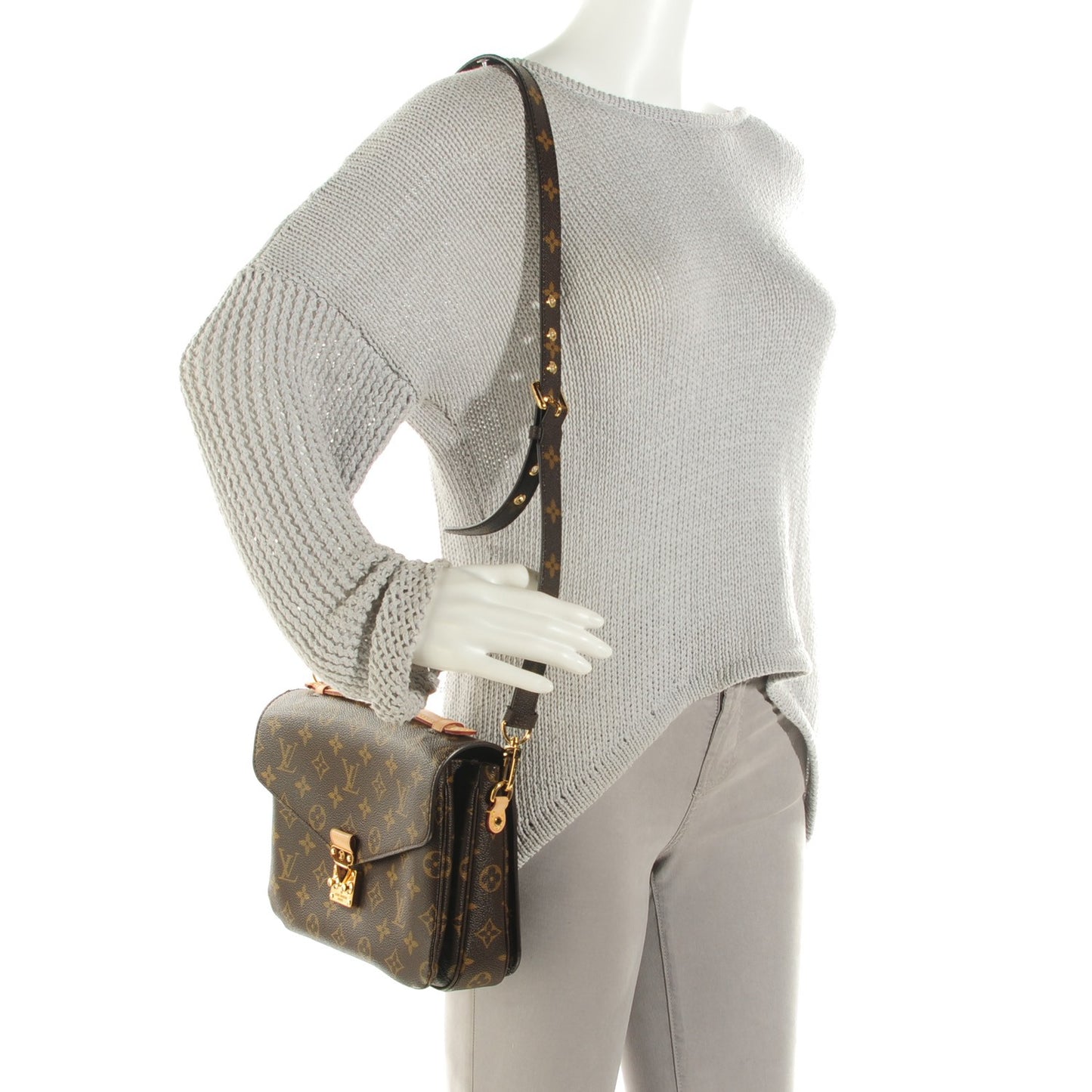 Monogram Pochette Metis