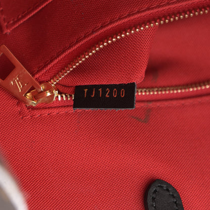 Louis Vuitton Reverse Monogram Giant Onthego MM 7 of 14