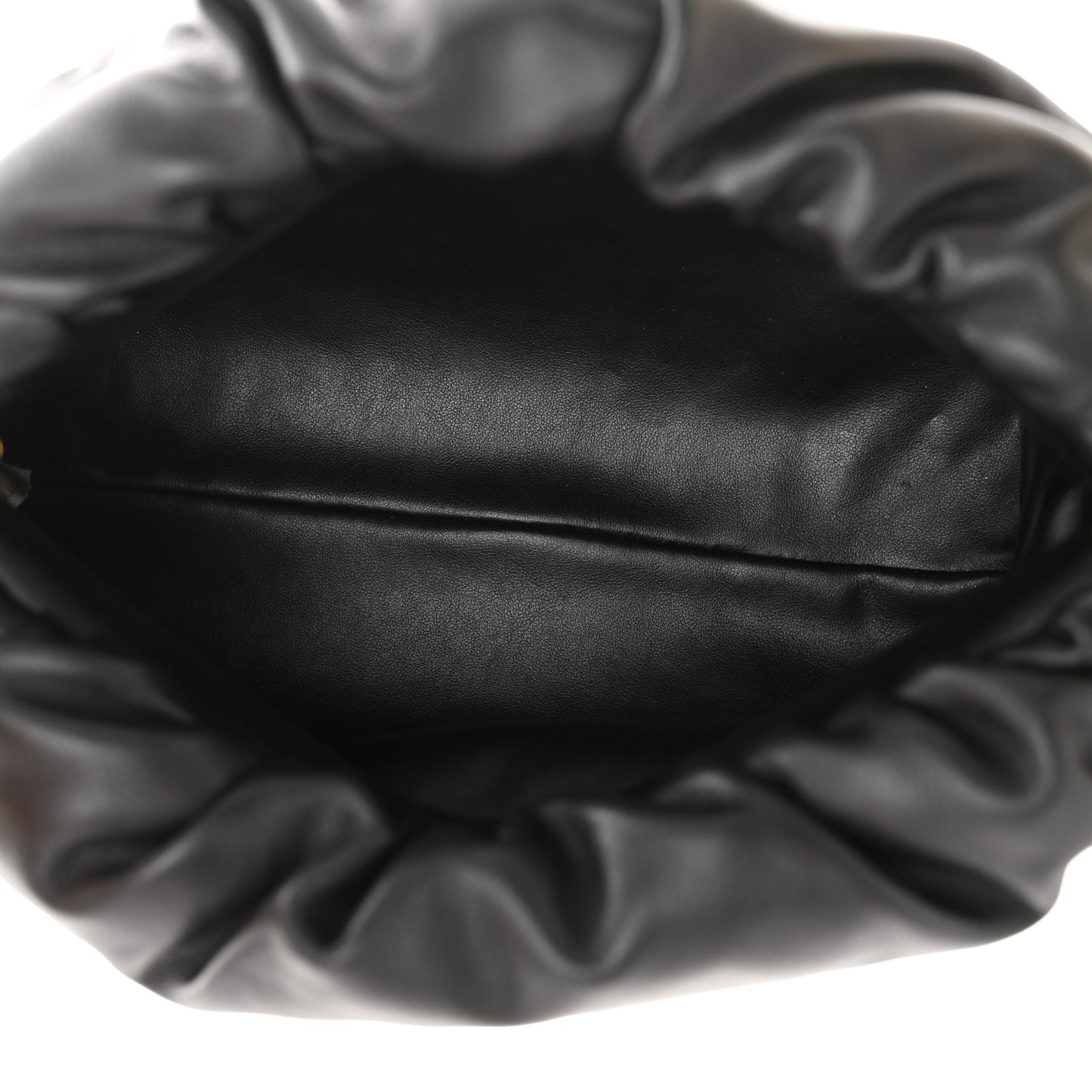 Calfskin The Pouch Chain Black