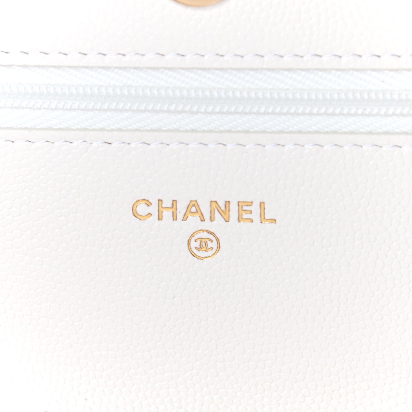 Caviar Quilted Wallet On Chain WOC White