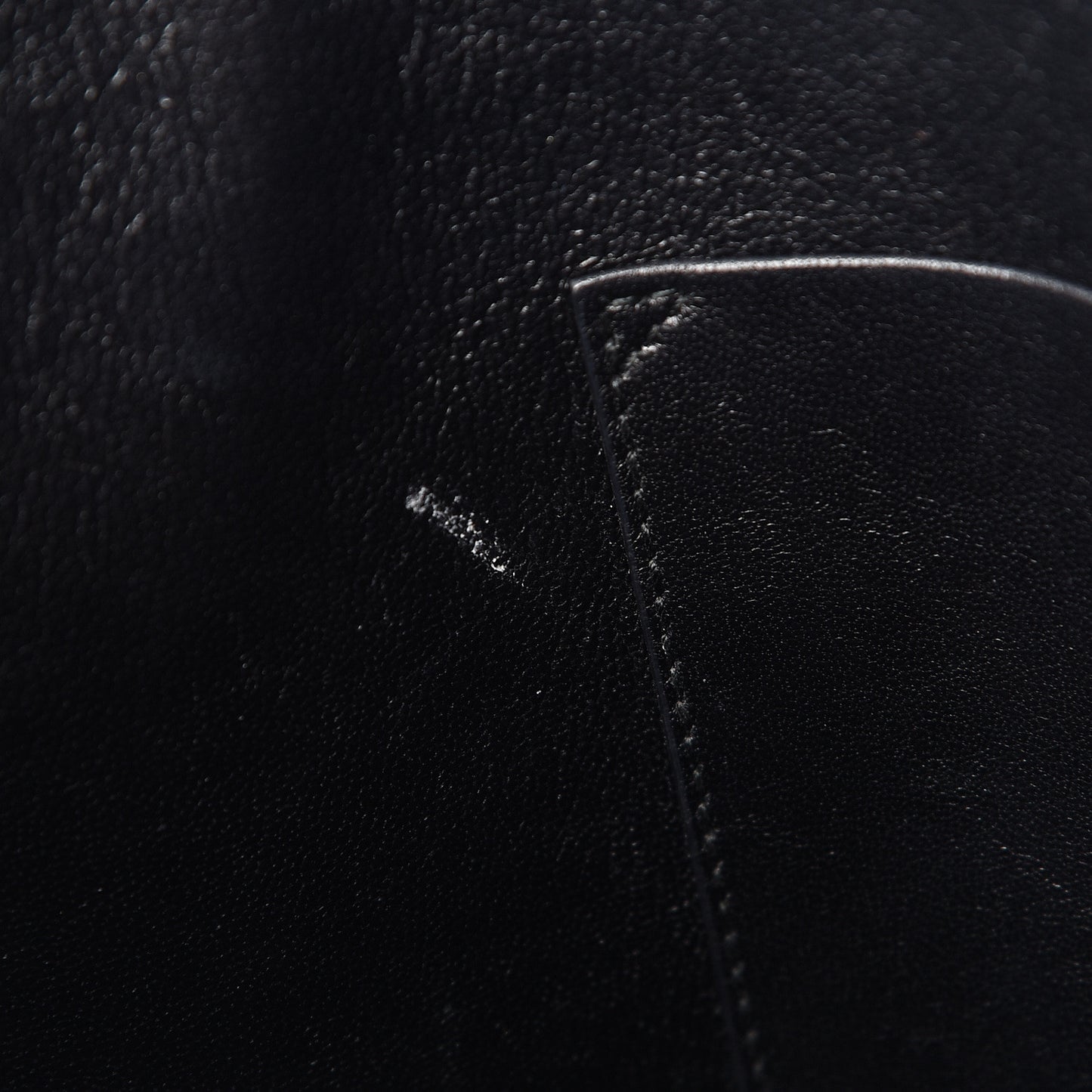 Calfskin Ville Logo Zip Pouch Black