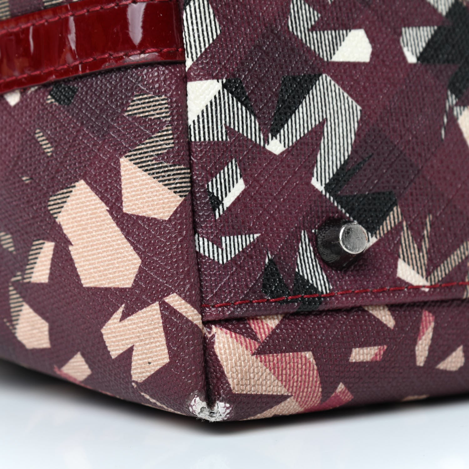 Burberry Patent Supernova Check Stars Large Nickie Landscape Tote Berry Red 9 of 14