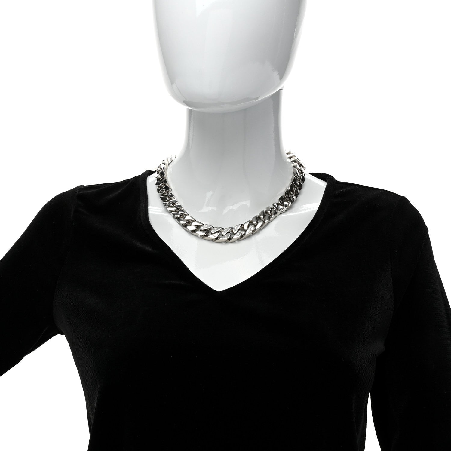 Louis Vuitton Metal Monogram Etched LV Chain Links Necklace Silver 2 of 4