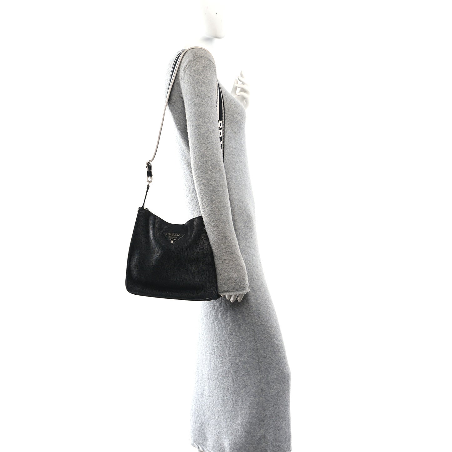 Vitello Daino Soft Hobo Messenger Bag Black
