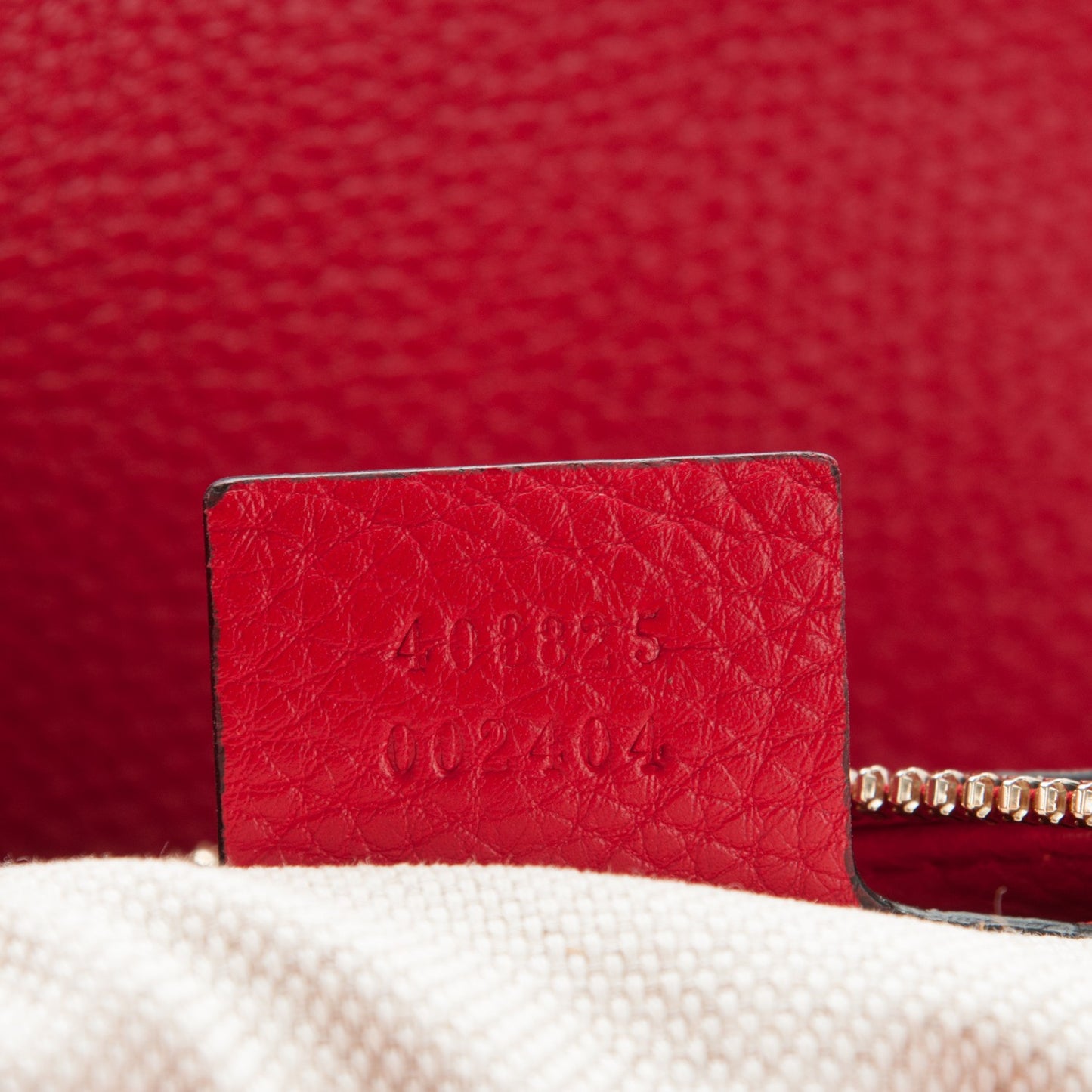 Pebbled Calfskin Large Soho Hobo Tabasco Red