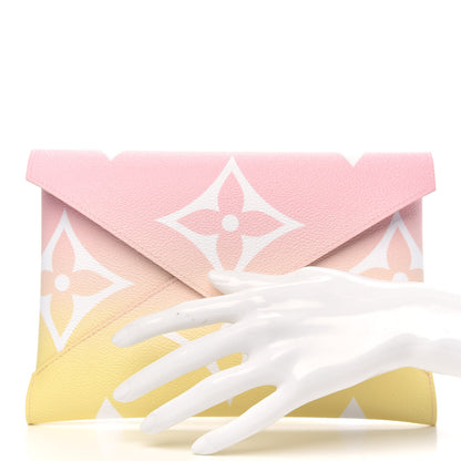 Louis Vuitton Monogram Giant By The Pool Kirigami Pochette Set 2 of 9