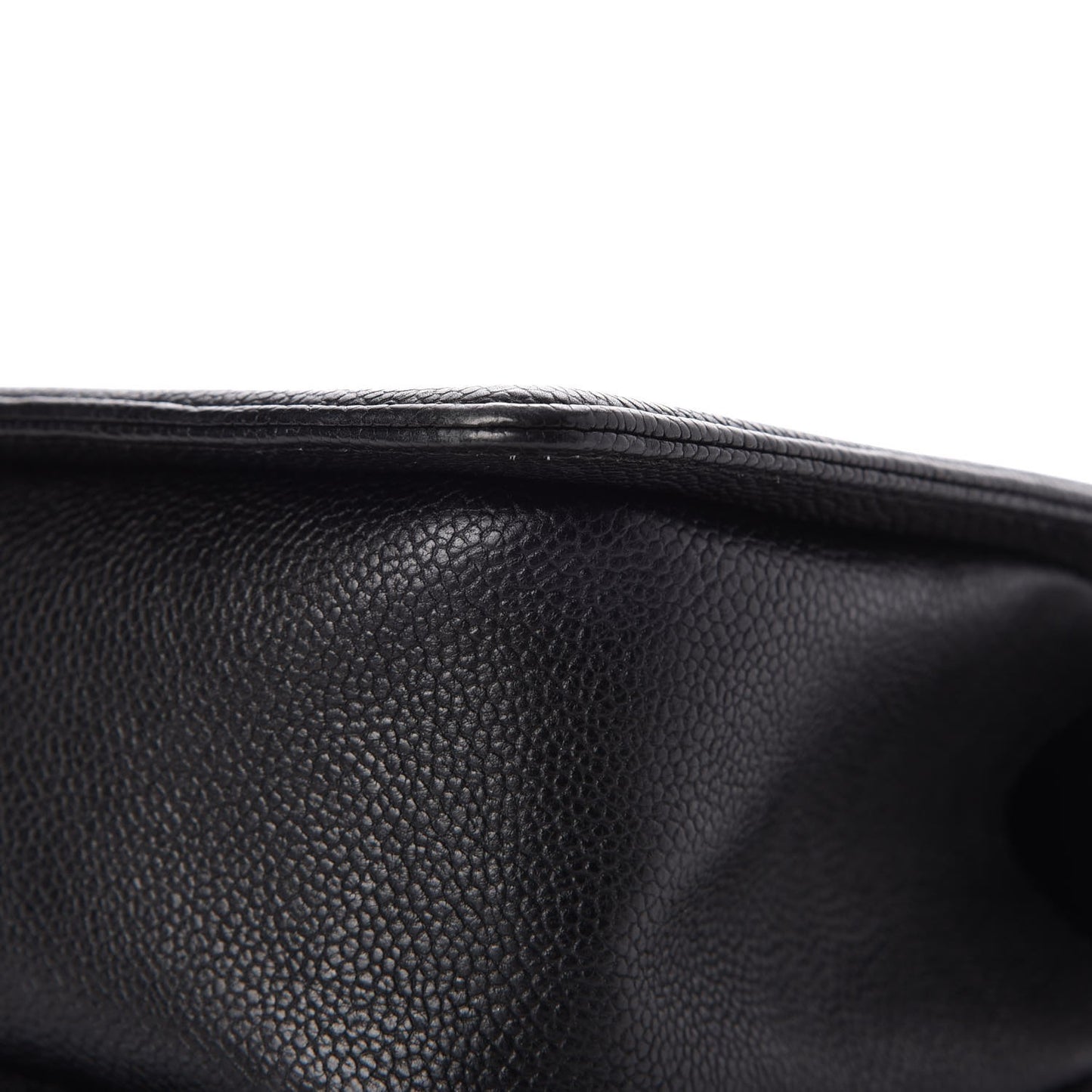 Caviar Quilted Medium Boy Flap Black