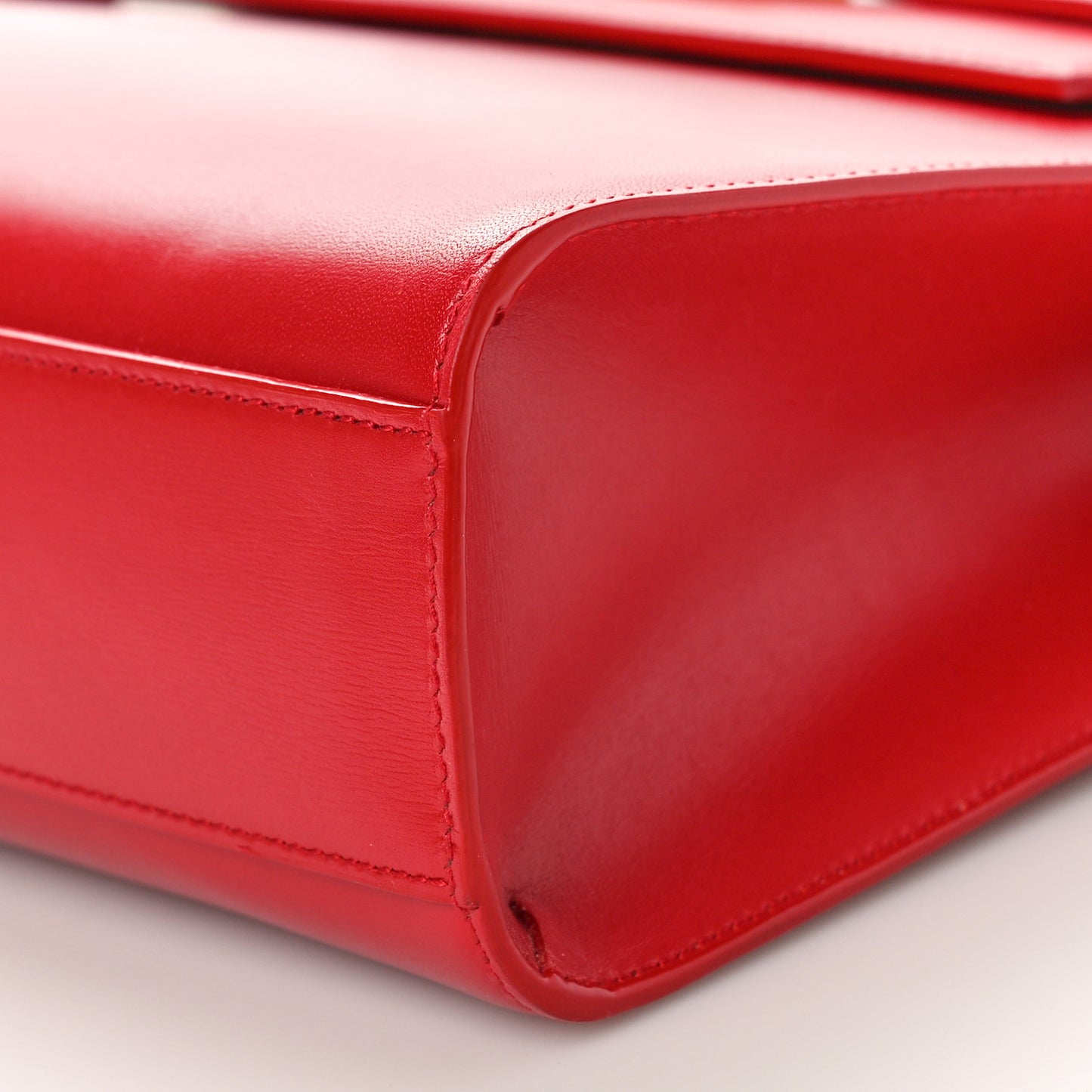 Smooth Calfskin Manhattan Shoulder Bag Rouge Eros