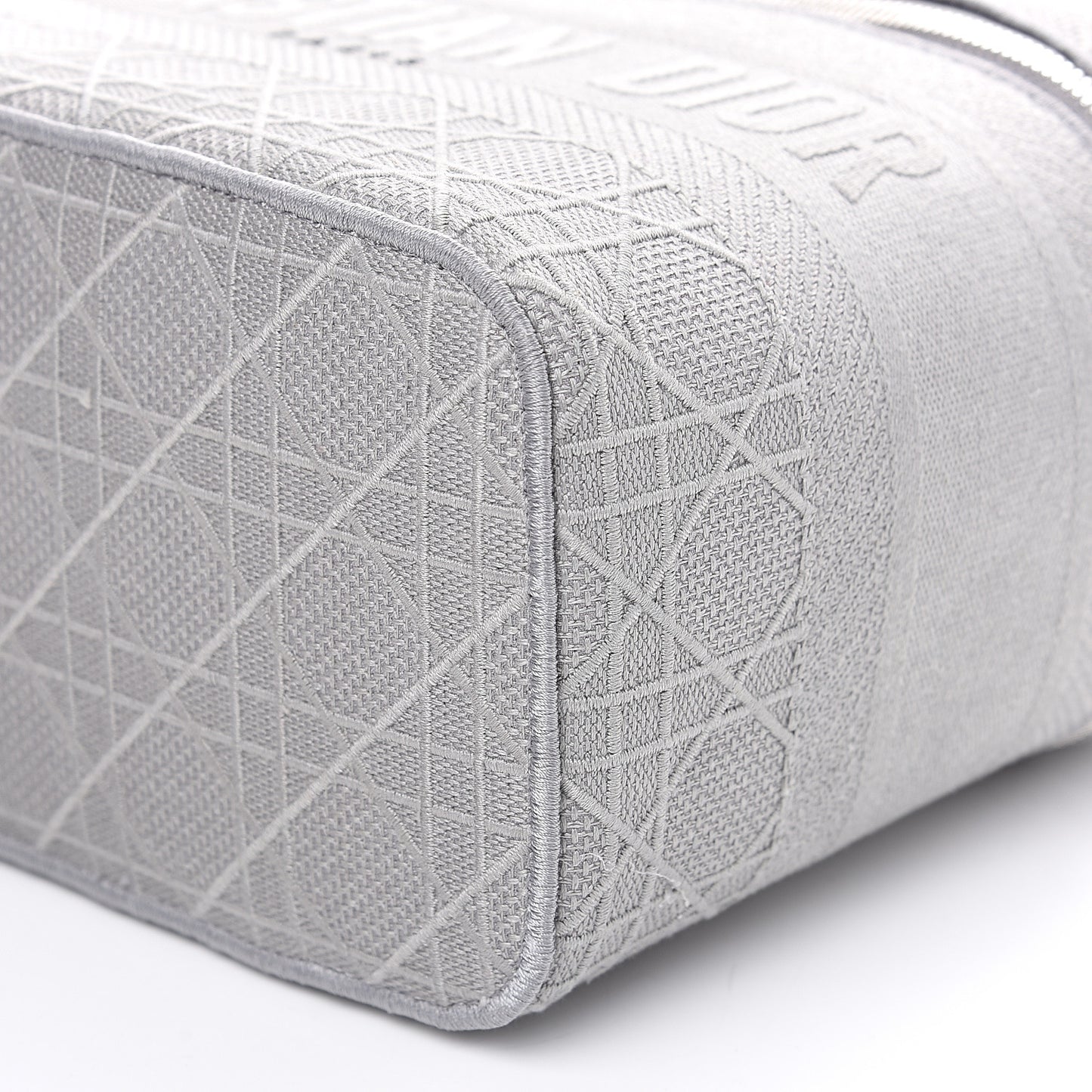 Canvas Embroidered Cannage Diortravel Vanity Case Grey
