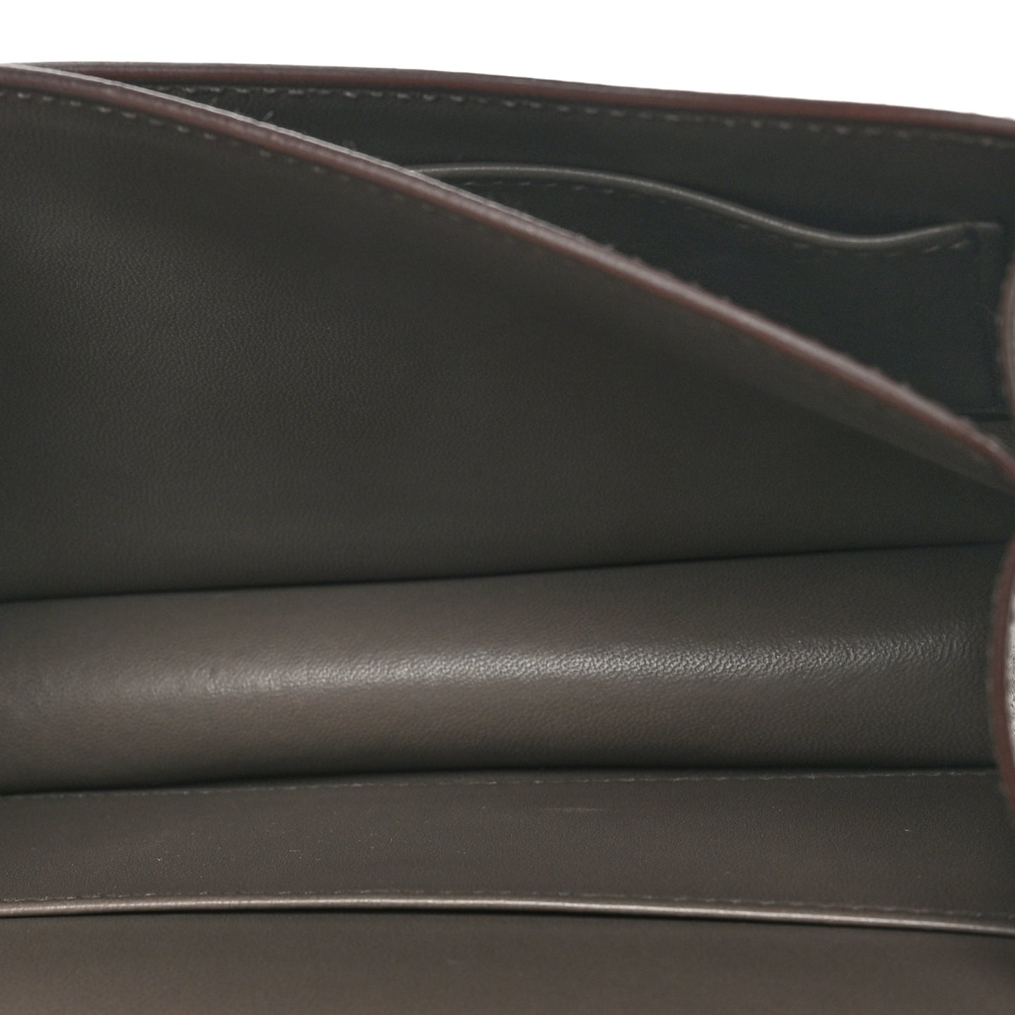 Epsom Constance 18 Etain