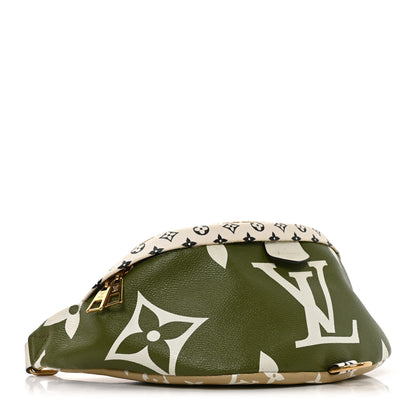 Louis Vuitton Monogram Giant Bumbag Kaki Beige 4 of 9