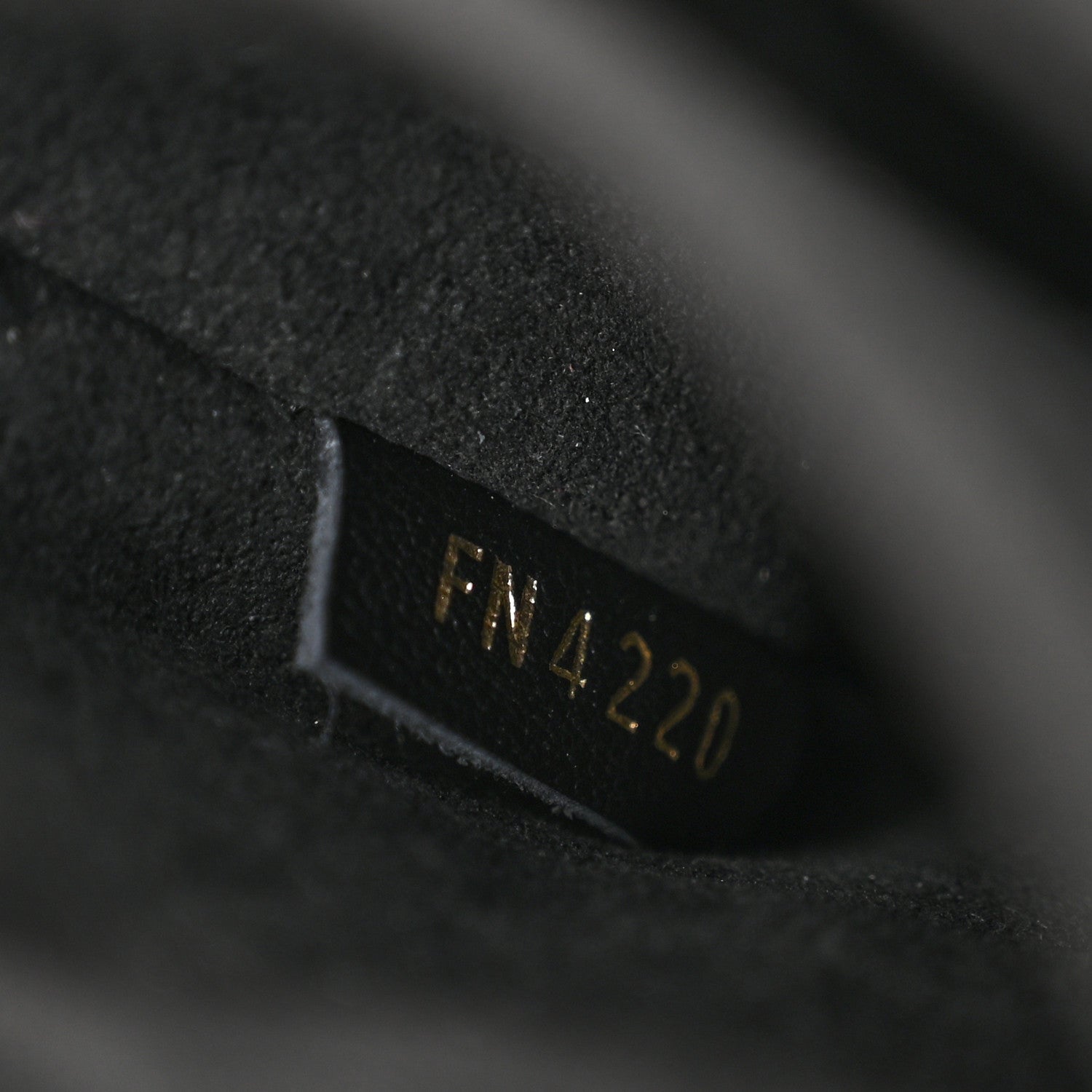 Louis Vuitton Calfskin New Wave Chain MM Black 7 of 14