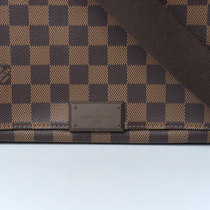 Louis Vuitton Damier Ebene District MM 9 of 9
