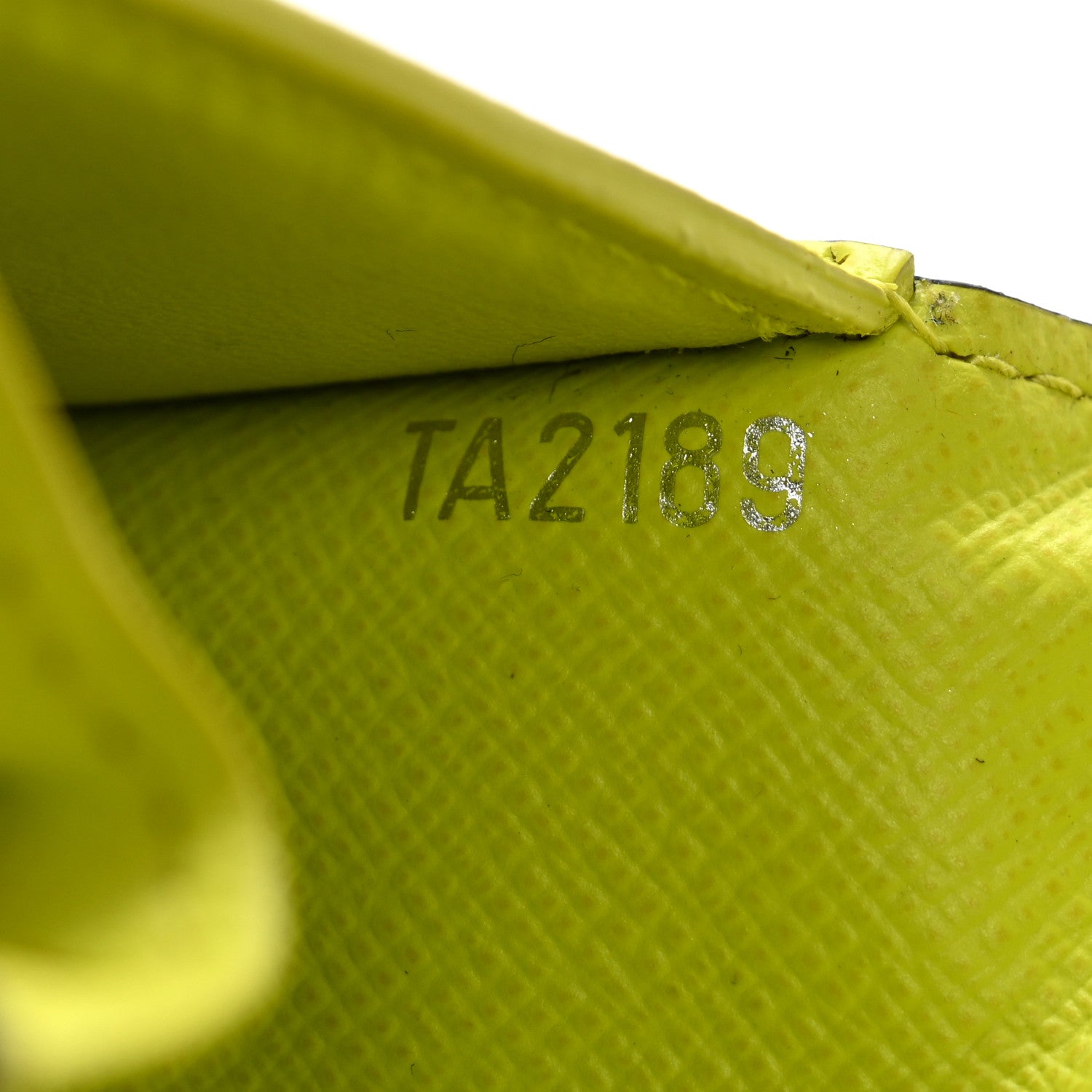 Louis Vuitton Taigarama Pocket Organizer NM Yellow 6 of 12